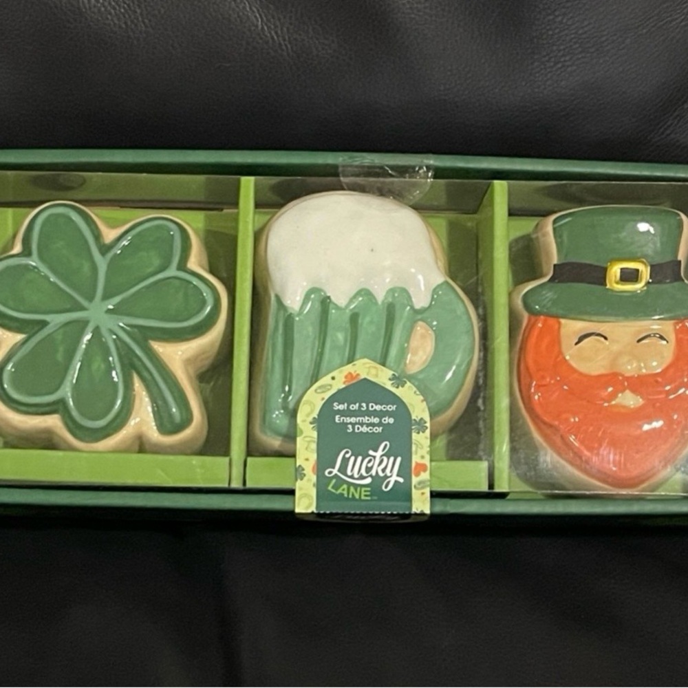 St. Patrick's Day Decor Set - Green and White